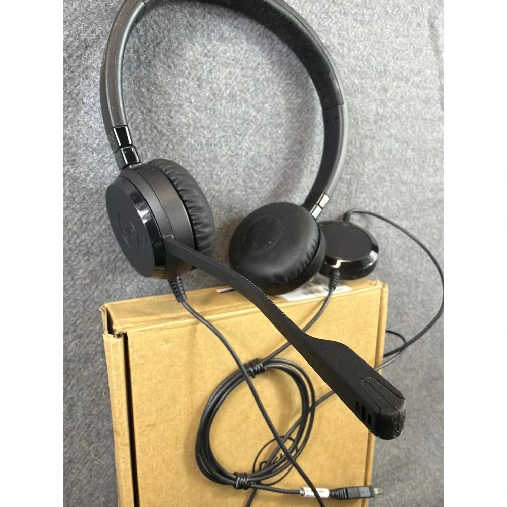 Dell Pro Stereo Headset UC150 Wired USB Black‎ Business Office HSC016